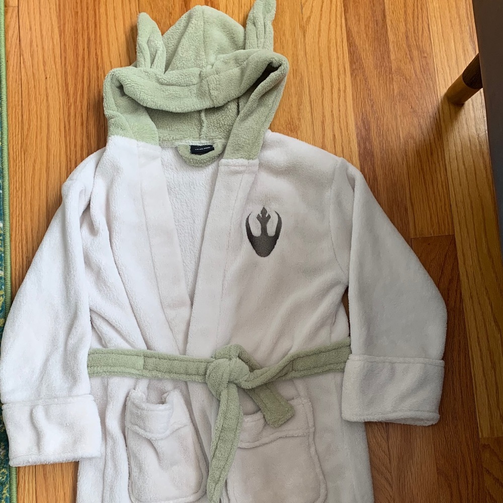Yoga Star Wars bathrobe